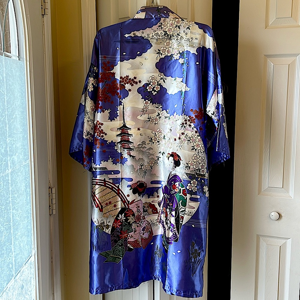 Japanese kimono style robe satin poly